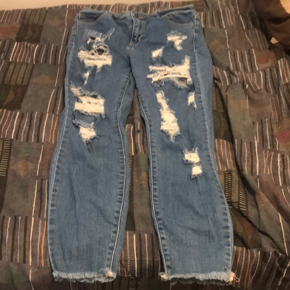 Ripped Jean size 9